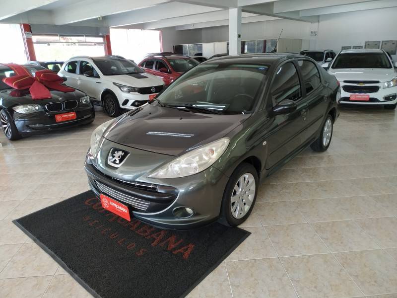 PEUGEOT - 207 - 2010/2010 - Cinza - R$ 23.900,00