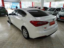 KIA MOTORS - CERATO - 2015/2015 - Branca - R$ 69.900,00