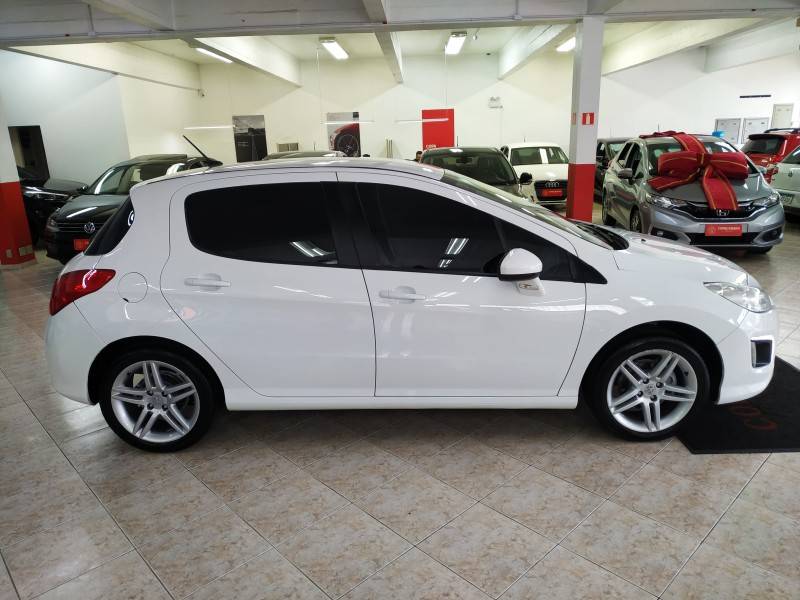 PEUGEOT - 308 - 2013/2013 - Branca - R$ 36.900,00