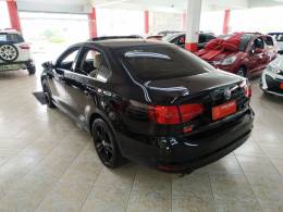 VOLKSWAGEN - JETTA - 2017/2017 - Preta - R$ 97.900,00