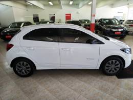 CHEVROLET - ONIX - 2019/2019 - Branca - R$ 67.900,00