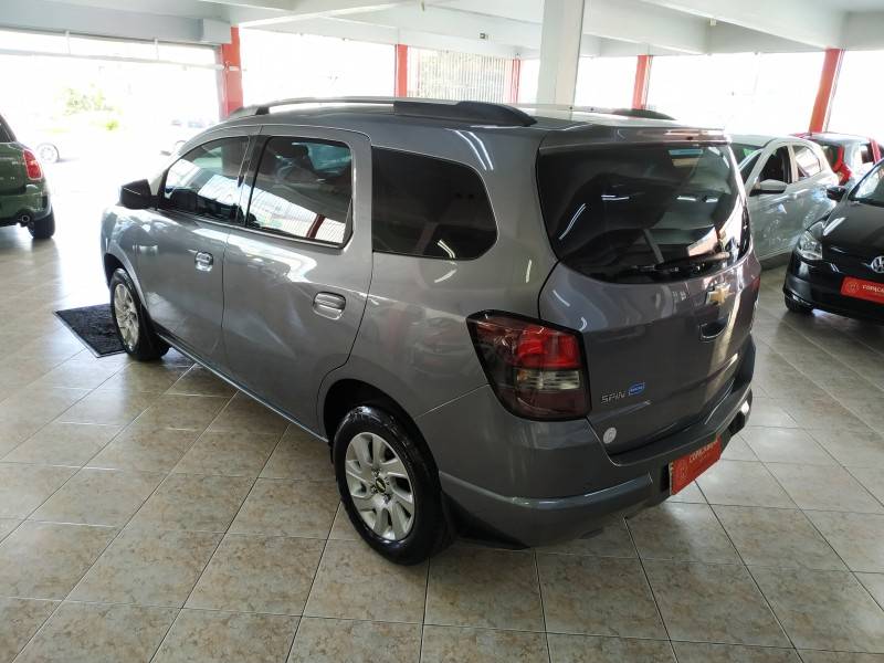 CHEVROLET - SPIN - 2018/2018 - Cinza - R$ 59.900,00