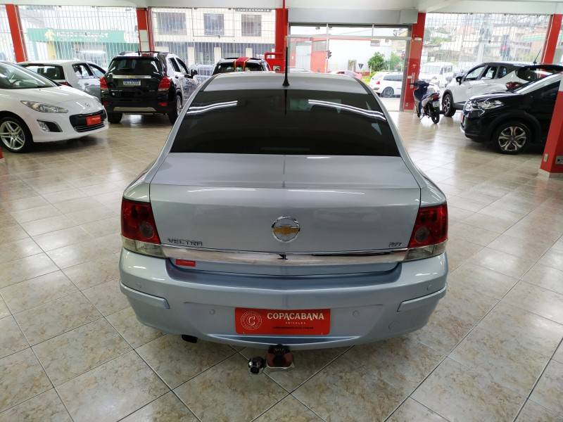 CHEVROLET - VECTRA - 2008/2008 - Prata - R$ 32.900,00