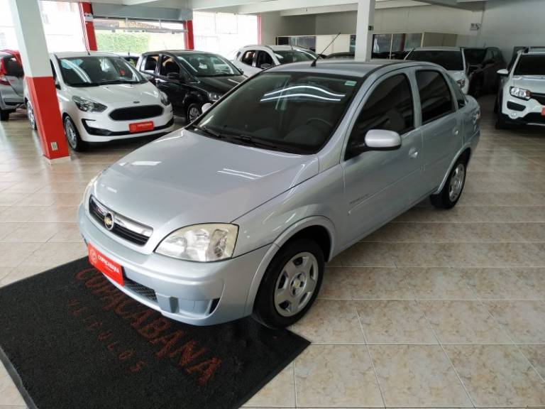 CHEVROLET - CORSA - 2009/2009 - Prata - R$ 28.900,00