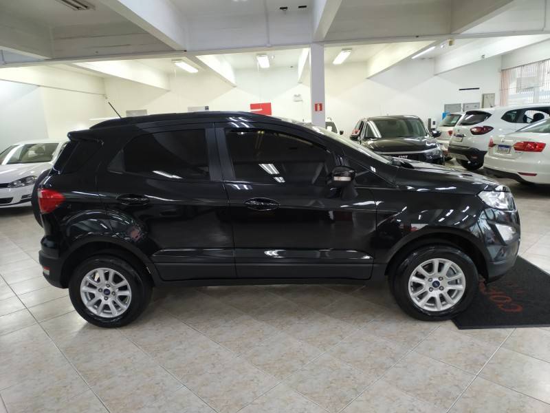 FORD - ECOSPORT - 2019/2019 - Preta - R$ 71.900,00