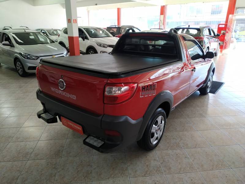 FIAT - STRADA - 2016/2016 - Vermelha - R$ 48.900,00