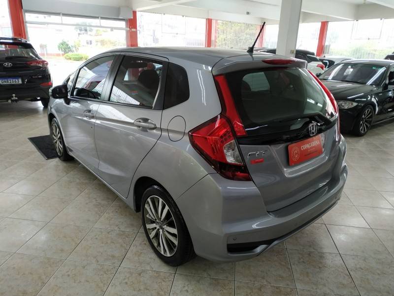 HONDA - FIT - 2018/2018 - Prata - R$ 74.900,00