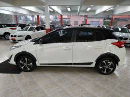 TOYOTA - YARIS - 2020/2020 - Branca - R$ 83.900,00