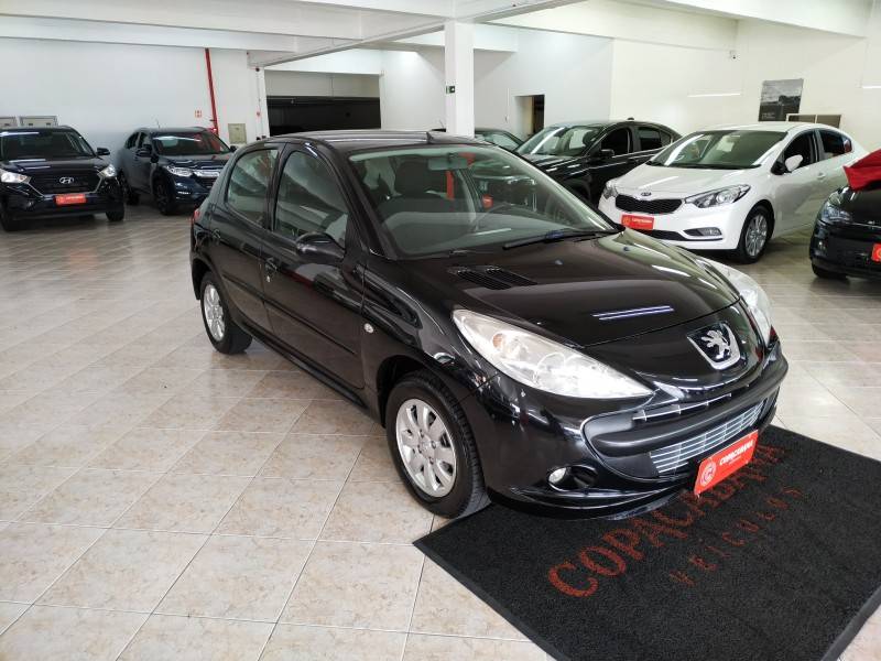 PEUGEOT - 207 - 2011/2011 - Preta - R$ 24.500,00