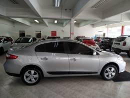 RENAULT - FLUENCE - 2013/2013 - Prata - R$ 39.900,00