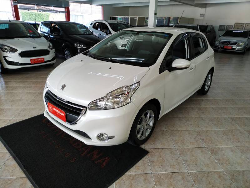 PEUGEOT - 208 - 2016/2016 - Branca - R$ 45.900,00