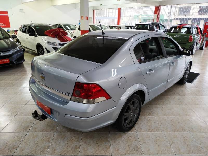 CHEVROLET - VECTRA - 2008/2008 - Prata - R$ 32.900,00