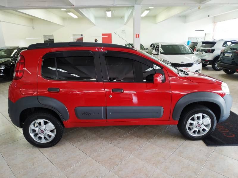 FIAT - UNO - 2013/2013 - Vermelha - R$ 34.900,00