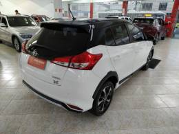 TOYOTA - YARIS - 2020/2020 - Branca - R$ 83.900,00