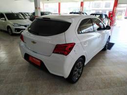 CHEVROLET - ONIX - 2019/2019 - Branca - R$ 67.900,00