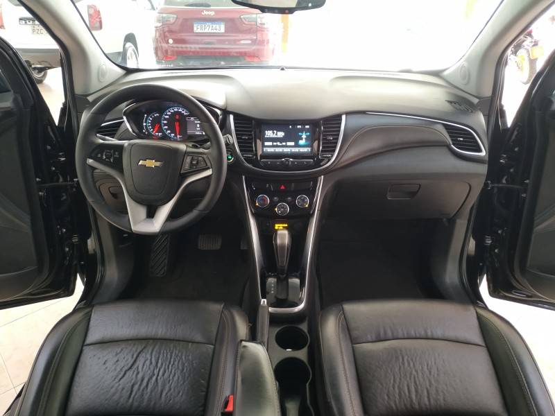 CHEVROLET - TRACKER - 2018/2018 - Preta - R$ 89.900,00