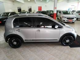 VOLKSWAGEN - UP - 2017/2017 - Prata - R$ 59.900,00