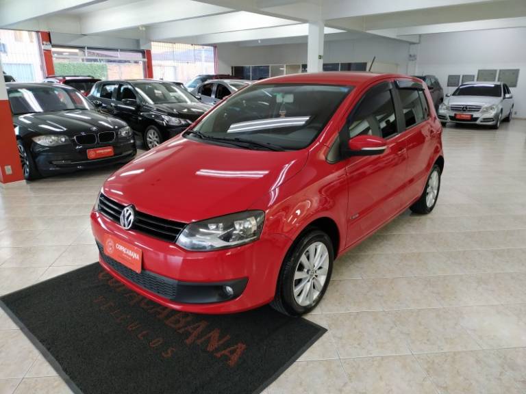 VOLKSWAGEN - FOX - 2014/2014 - Vermelha - R$ 39.900,00