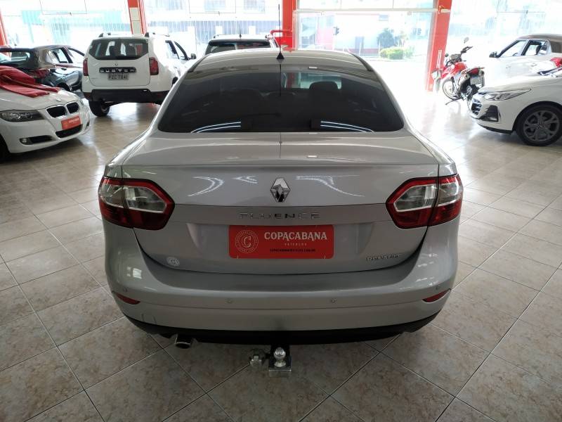 RENAULT - FLUENCE - 2013/2013 - Prata - R$ 39.900,00