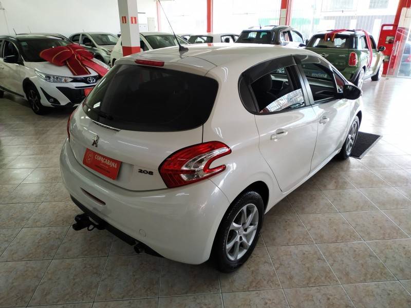 PEUGEOT - 208 - 2016/2016 - Branca - R$ 45.900,00