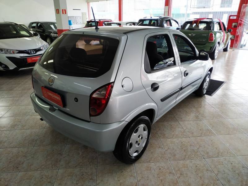 CHEVROLET - CELTA - 2007/2007 - Prata - R$ 19.900,00