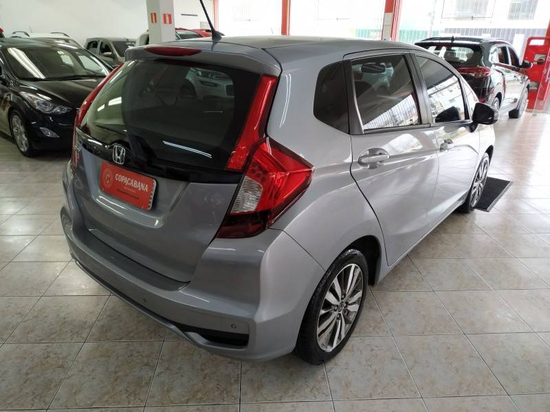 HONDA - FIT - 2018/2018 - Prata - R$ 74.900,00