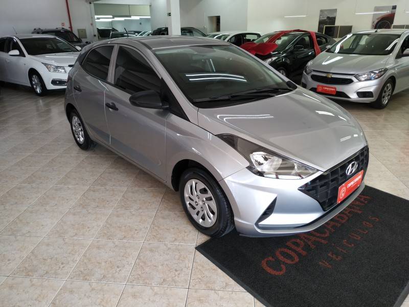 HYUNDAI - HB20 - 2022/2022 - Prata - R$ 60.900,00