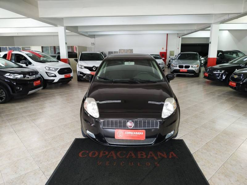 FIAT - PUNTO - 2011/2011 - Preta - R$ 32.900,00