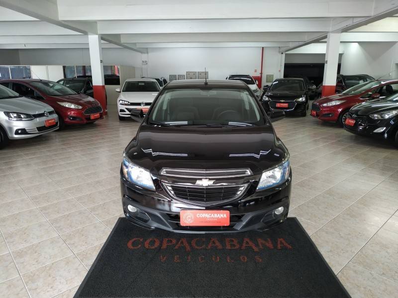 CHEVROLET - PRISMA - 2015/2015 - Preta - R$ 54.900,00