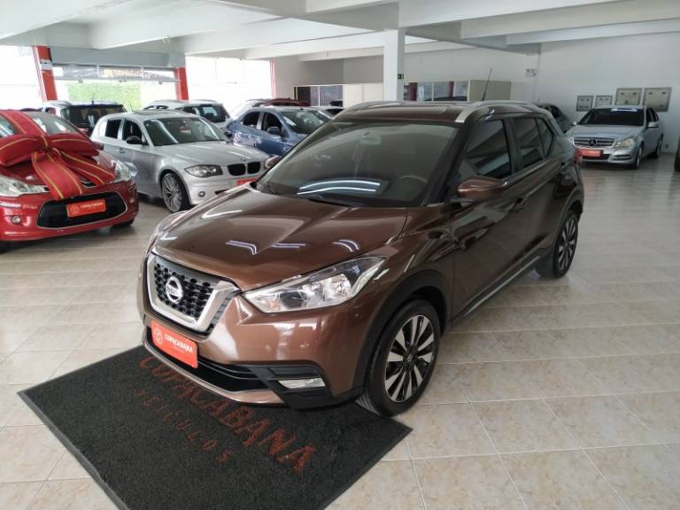 NISSAN - KICKS - 2018/2018 - Marrom - R$ 80.900,00